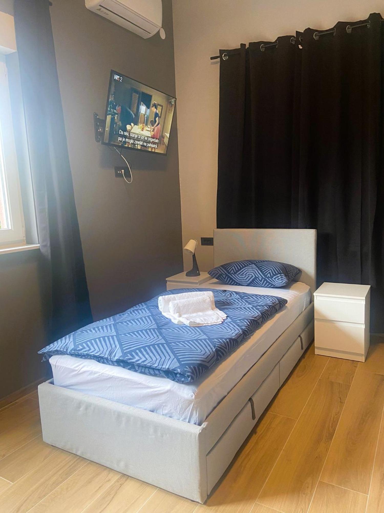 Rooms Matic 2 Velika Mlaka Luaran gambar